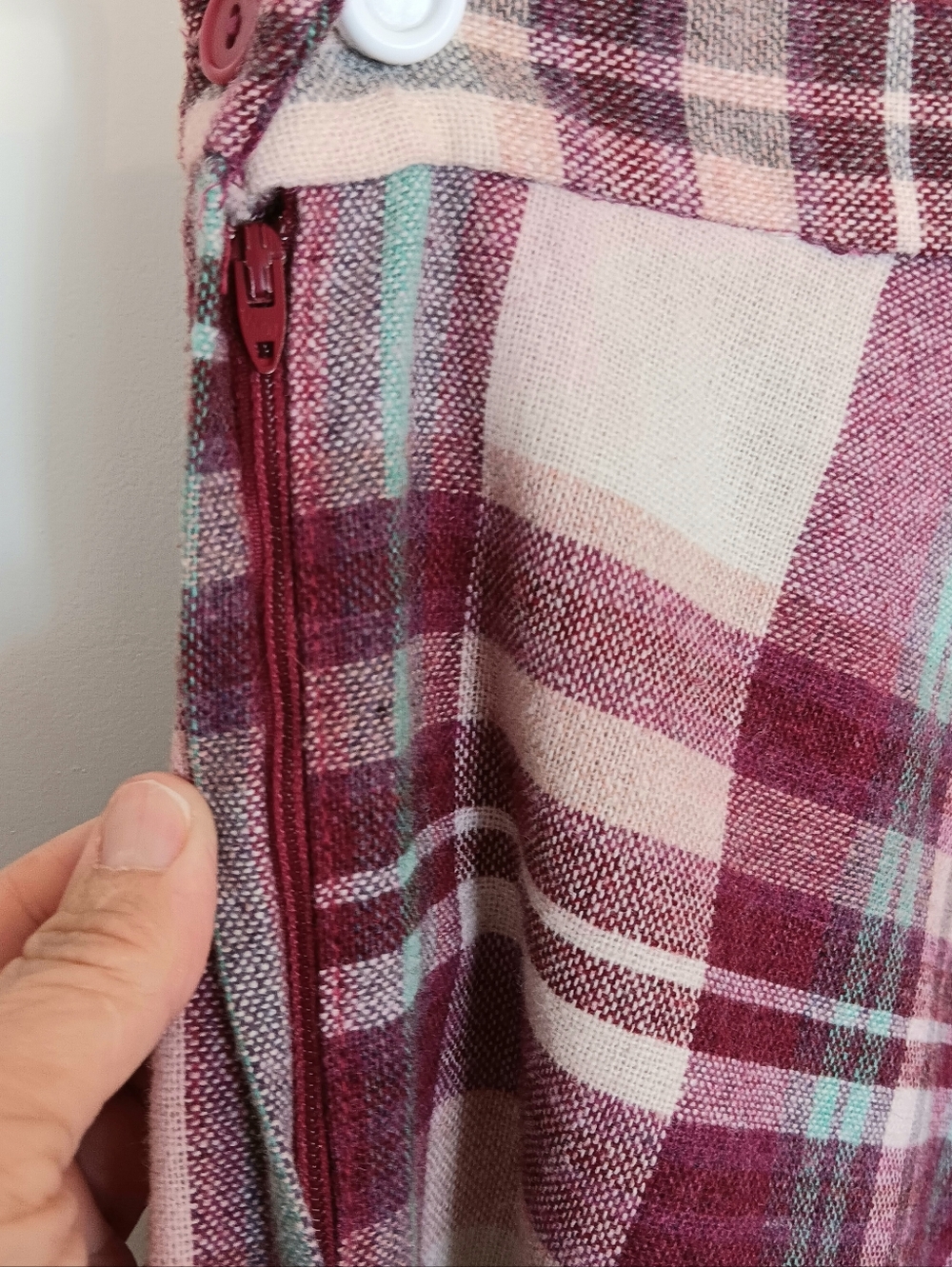 Sears Vintage Maroon & Pink Wool Plaid Midi Skirt A-line Union Made USA Academia - Picture 4 of 10